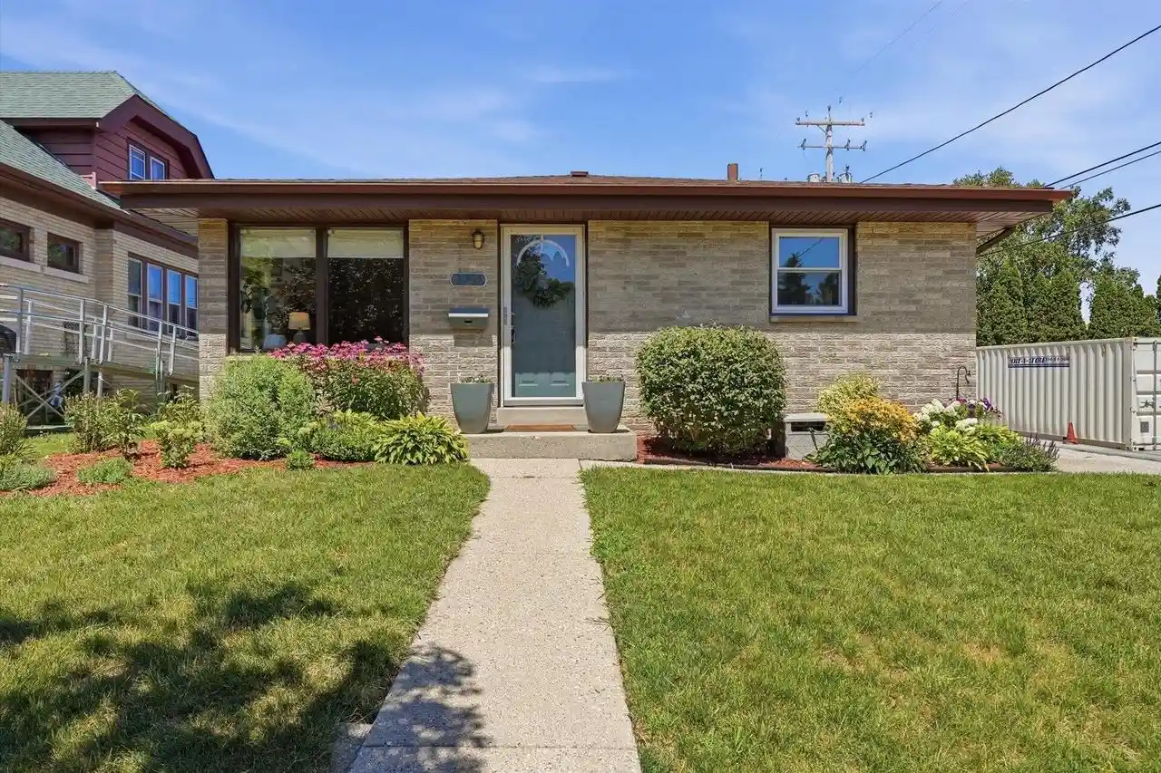 Photo 1 of Single family home for sale at 3956 E Edgerton Ave, Cudahy, WI 53110 | MLS# 1980980 | Listing updated on 2026-09-17