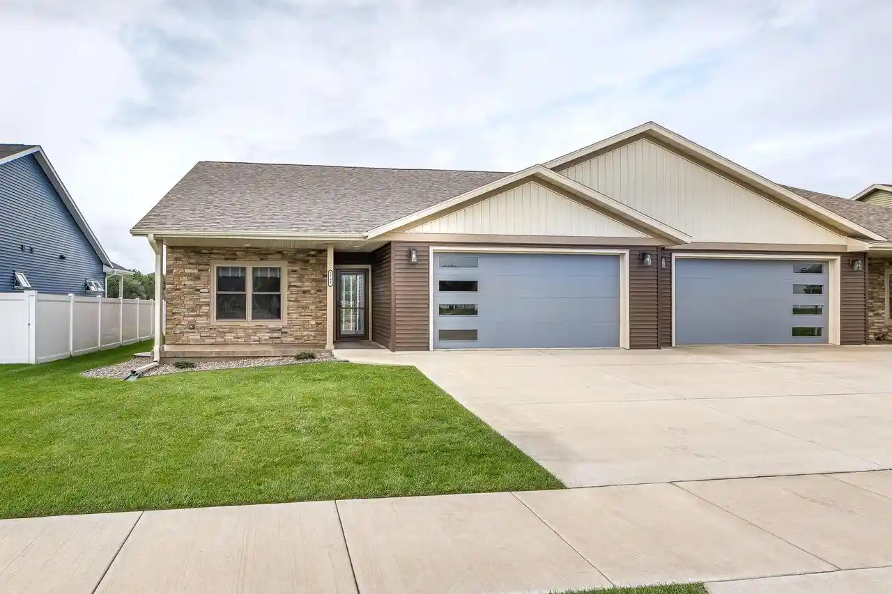 Photo 1 of Single family home for sale at 3144 Norse Dr, Holmen, WI 54636 | MLS# 1980982 | Listing updated on 2026-10-01