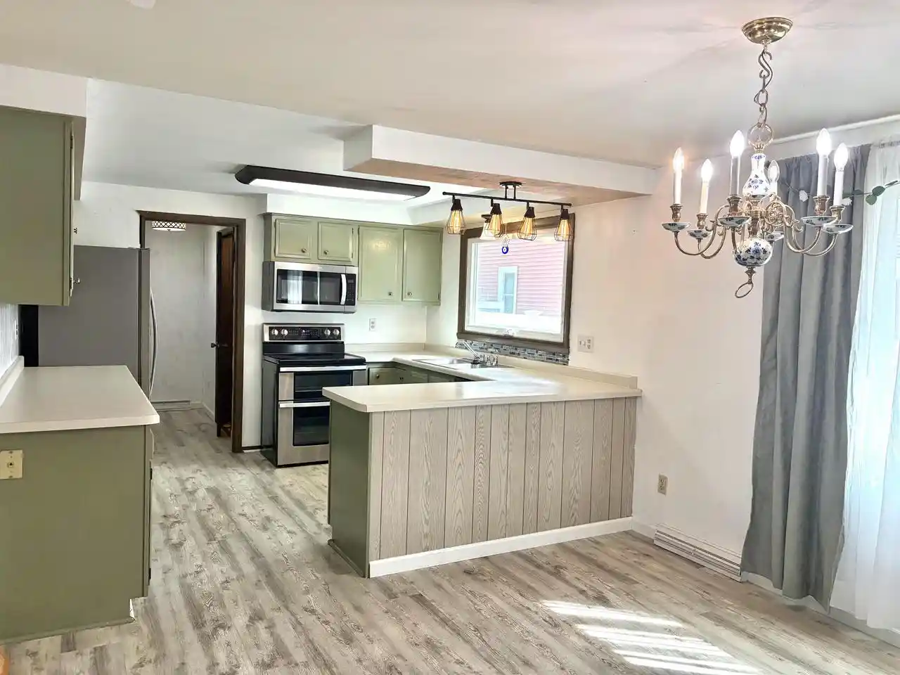 Photo 3 of Single family home for sale at 241 Butte Des Morts Dr, Menasha, WI 54952 | MLS# 50332813 | Listing updated on 2026-09-18