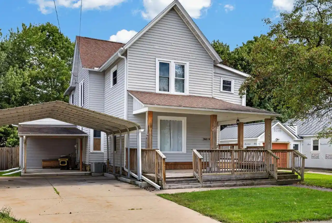 Photo 1 of Single family home for sale at 621 N Chester St, Sparta, WI 54656 | MLS# 1981004 | Listing updated on 2026-09-18