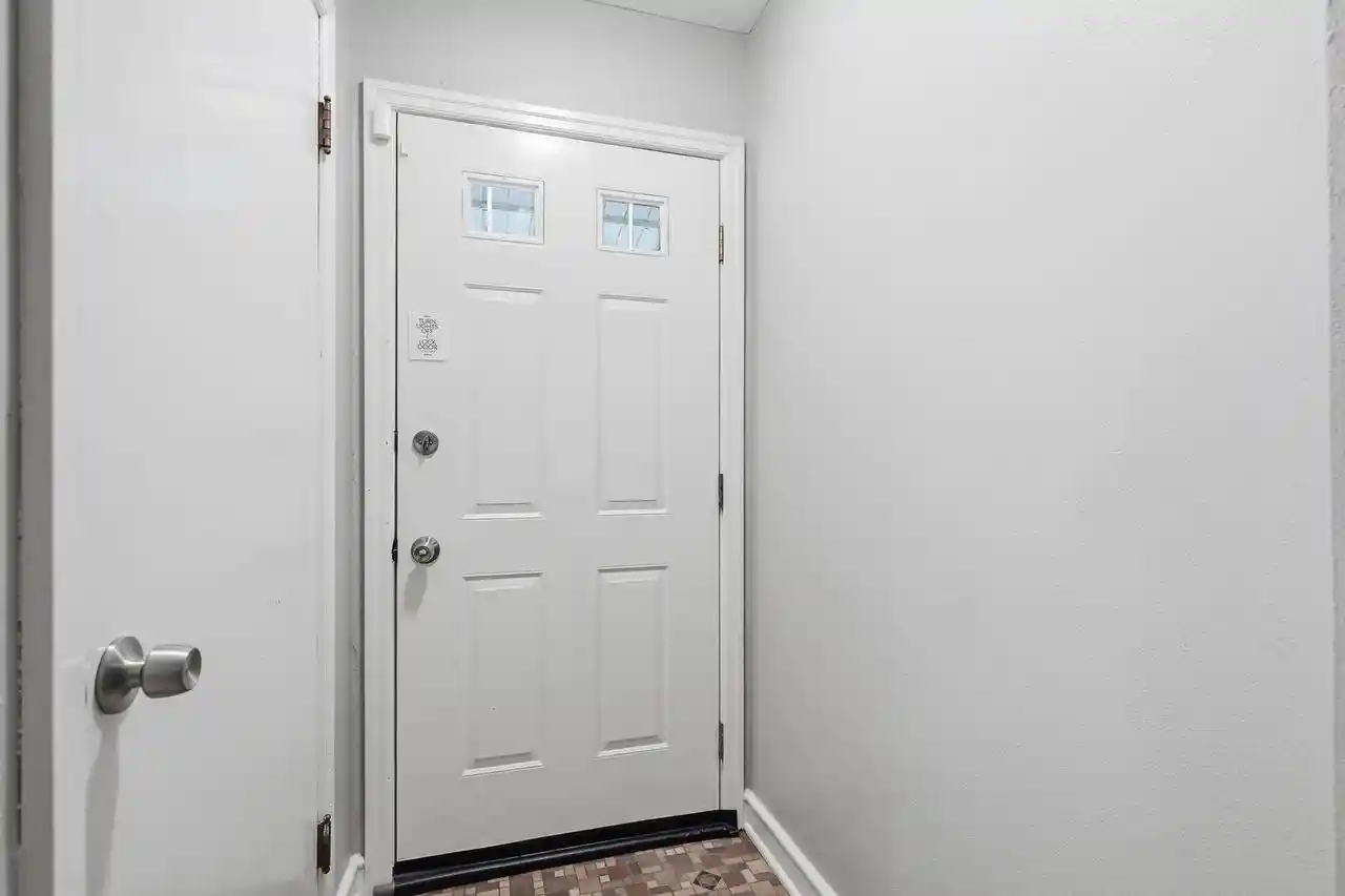 Photo 3 of Single family home for sale at 5800 W Vienna Ave, Milwaukee, WI 53216 | MLS# 1981009 | Listing updated on 2026-10-21