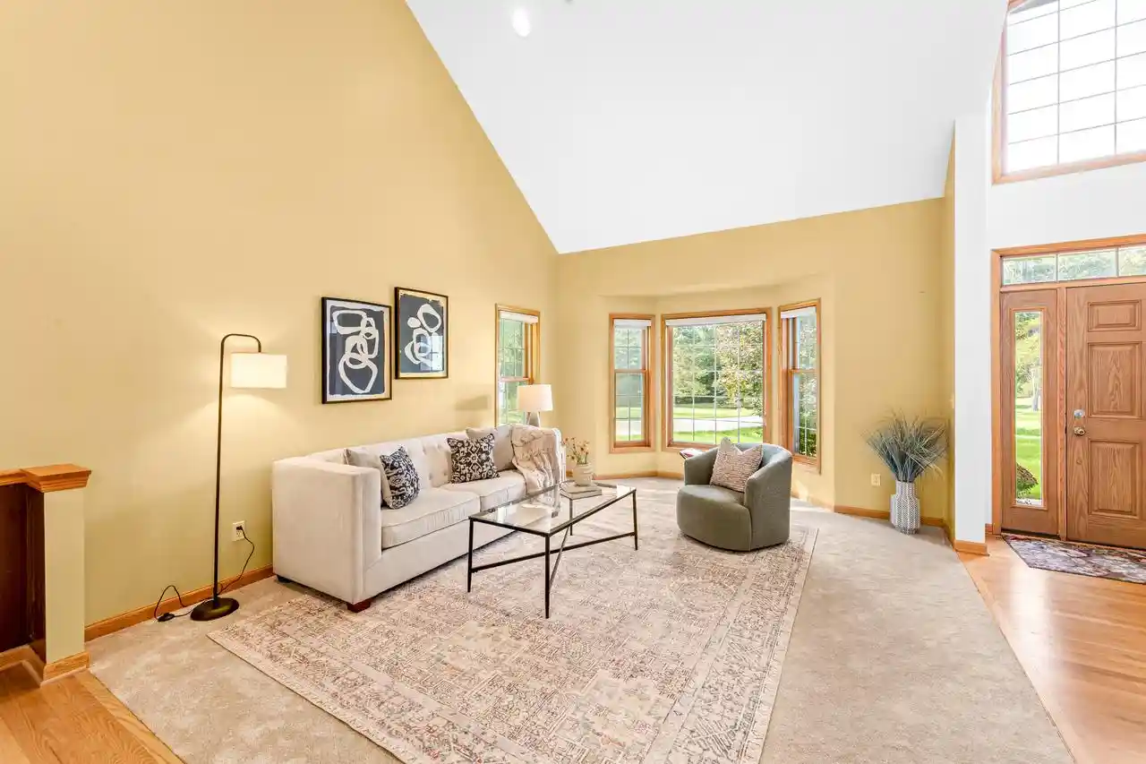 Photo 4 of Single family home for sale at 9414 N Pearlette Ln, Milwaukee, WI 53223 | MLS# 1981011 | Listing updated on 2026-09-26