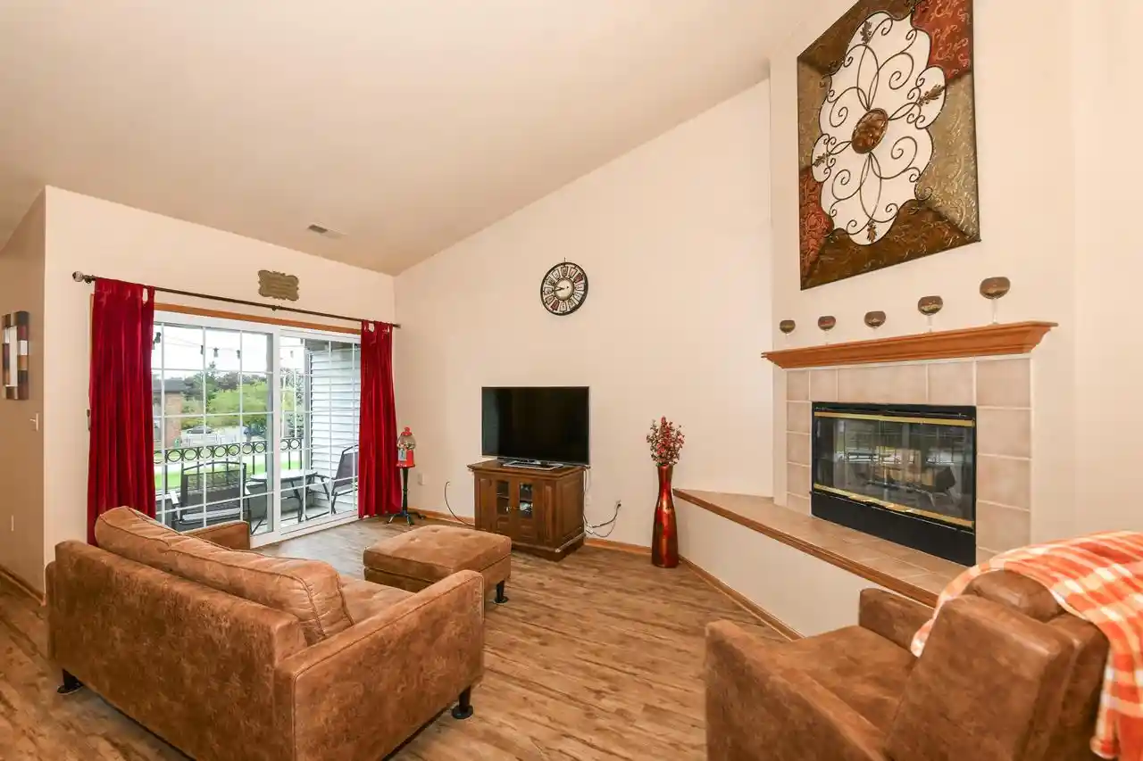 Photo 3 of Condo for sale at 9255 W Forest Home Ave, Hales Corners, WI 53130 | MLS# 1981007 | Listing updated on 2026-09-23