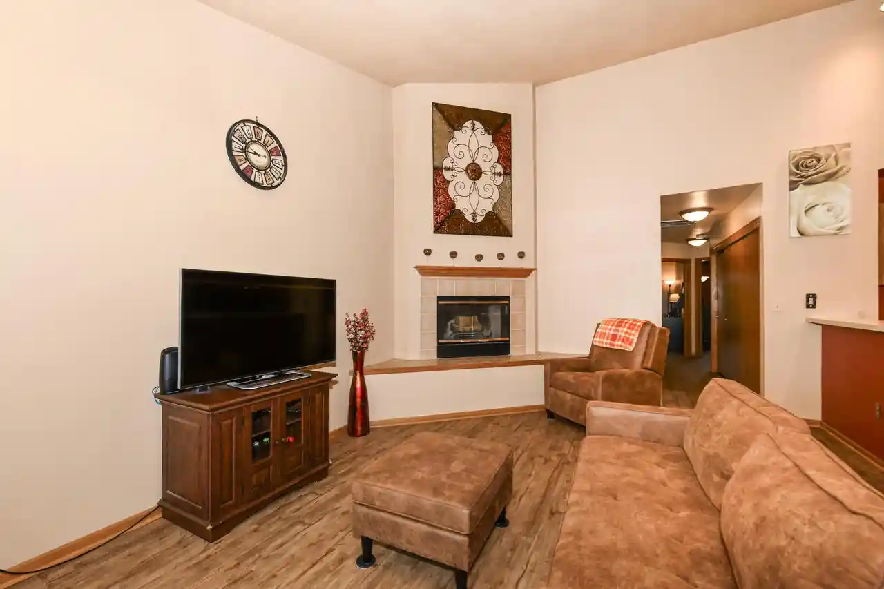 Photo 3 of Condo for sale at 9255 W Forest Home Ave, Hales Corners, WI 53130 | MLS# 1981007 | Listing updated on 2026-09-23