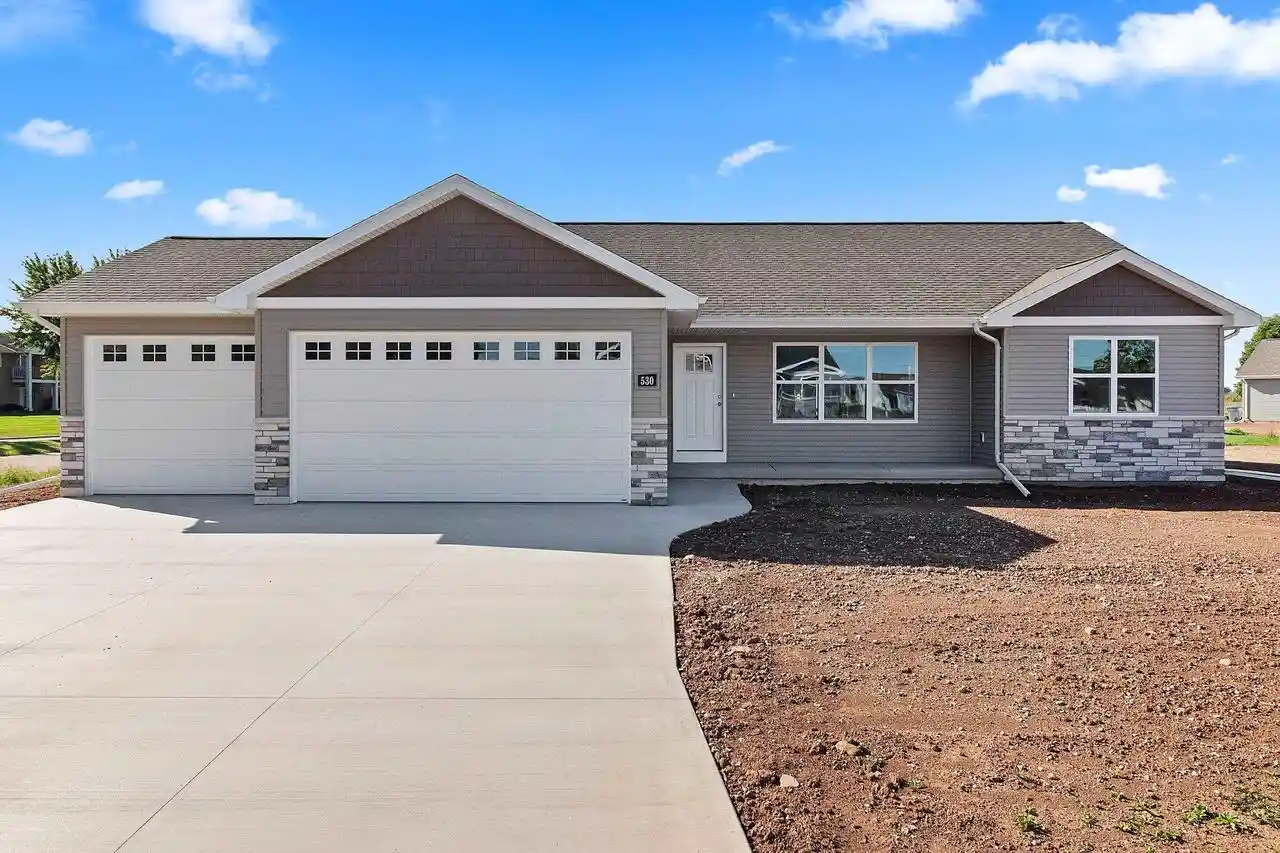 Single family home for sale at 530 Willow Ct, New London, WI 54961 | MLS# 50332820 | Listing updated on 2026-09-17