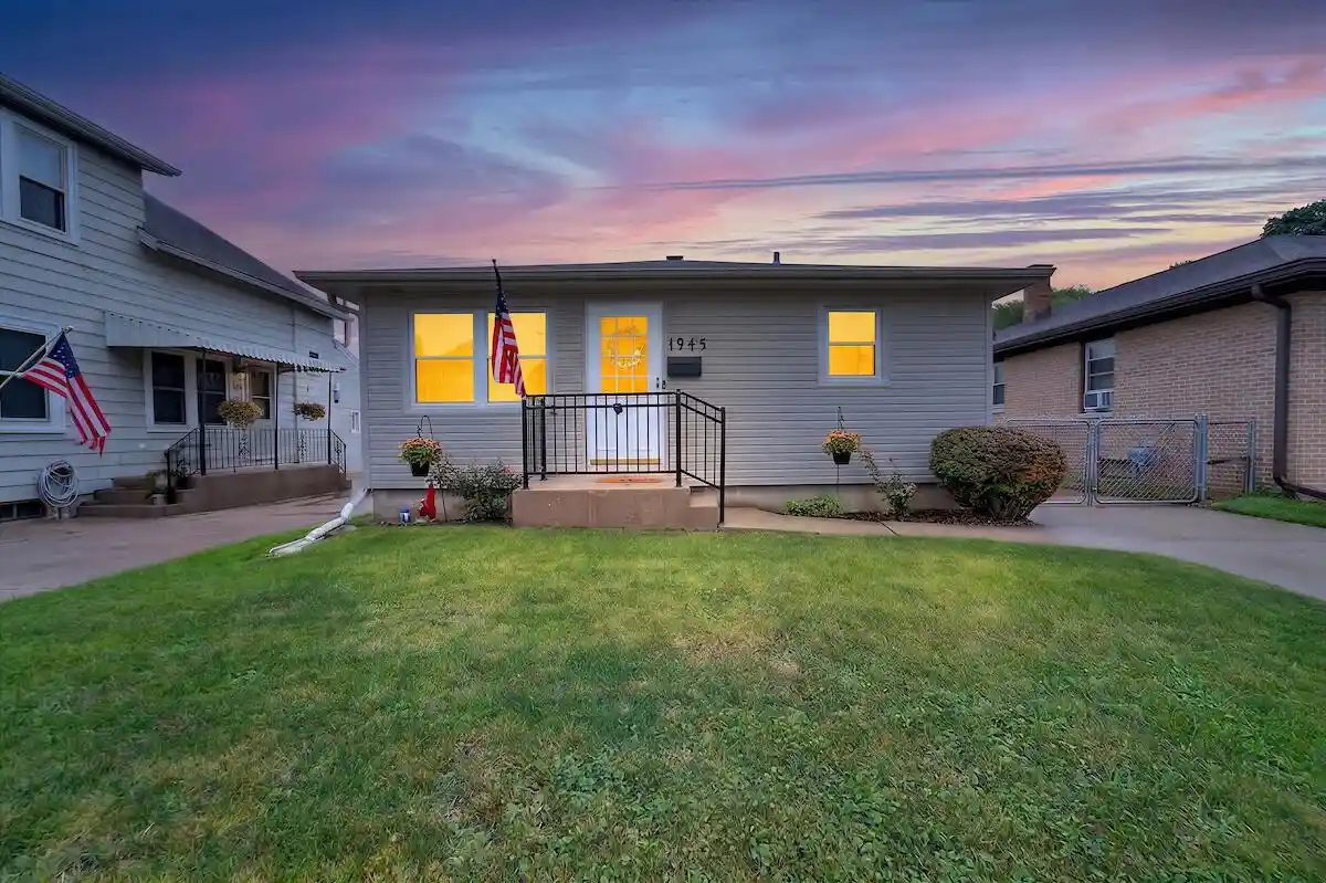 Photo 1 of Single family home for sale at 1945 Case Ave, Racine, WI 53403 | MLS# 1981022 | Listing updated on 2026-09-19