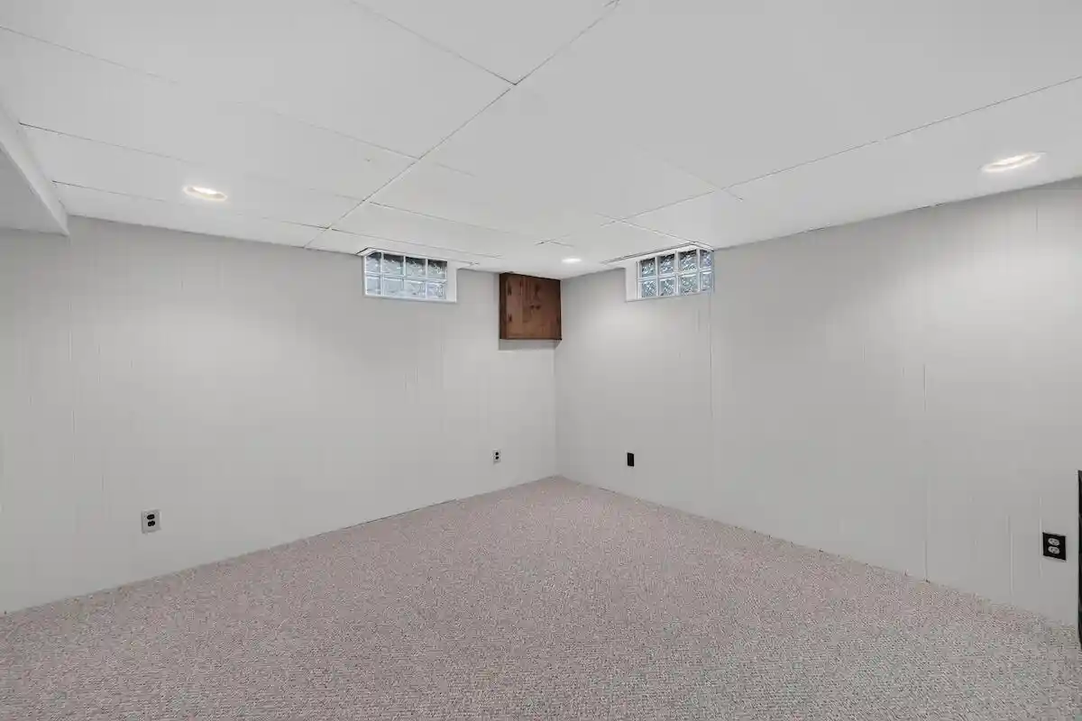 Photo 4 of Single family home for sale at 1945 Case Ave, Racine, WI 53403 | MLS# 1981022 | Listing updated on 2026-09-19