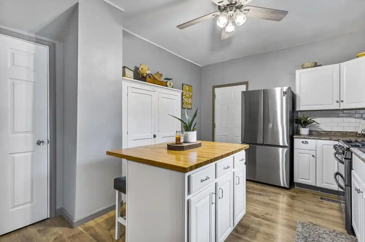 Photo 3 of Single family home for sale at 2 S Western Ave, Deerfield, WI 53531 | MLS# 2032875 | Listing updated on 2026-09-24