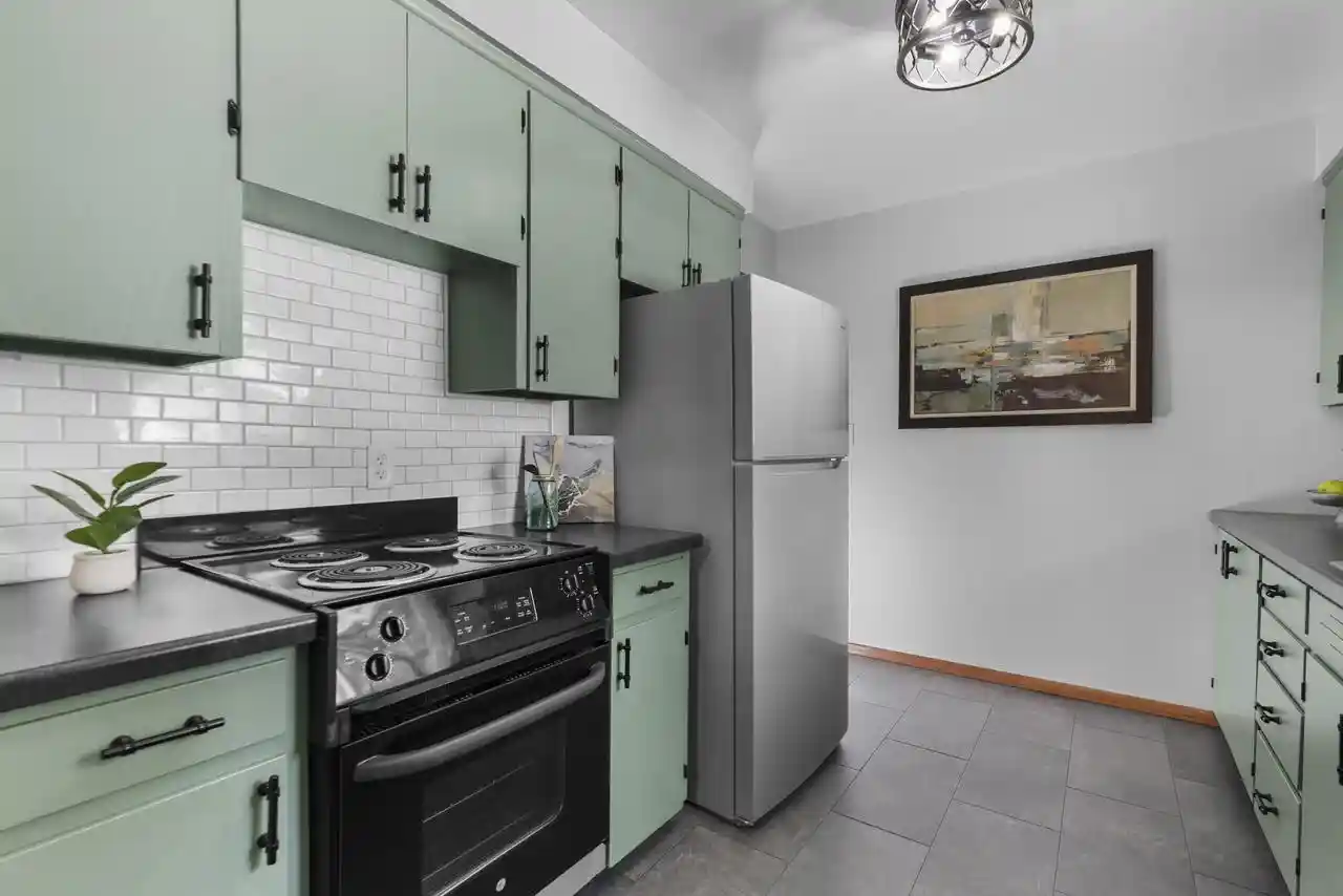 Photo 4 of Single family home for sale at 419 S Arlington St, Appleton, WI 54915 | MLS# 50332826 | Listing updated on 2026-09-21