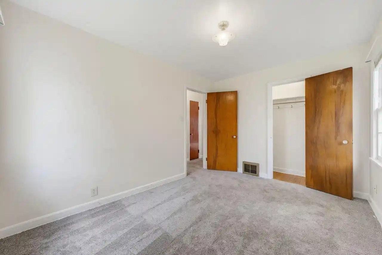 Photo 3 of Single family home for sale at 325 E Gauer Cir, Milwaukee, WI 53207 | MLS# 1981023 | Listing updated on 2026-09-29