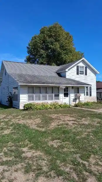 Photo 1 of Single family home for sale at 813 W Main St, Augusta, WI 54722 | MLS# 1605232 | Listing updated on 2026-09-17