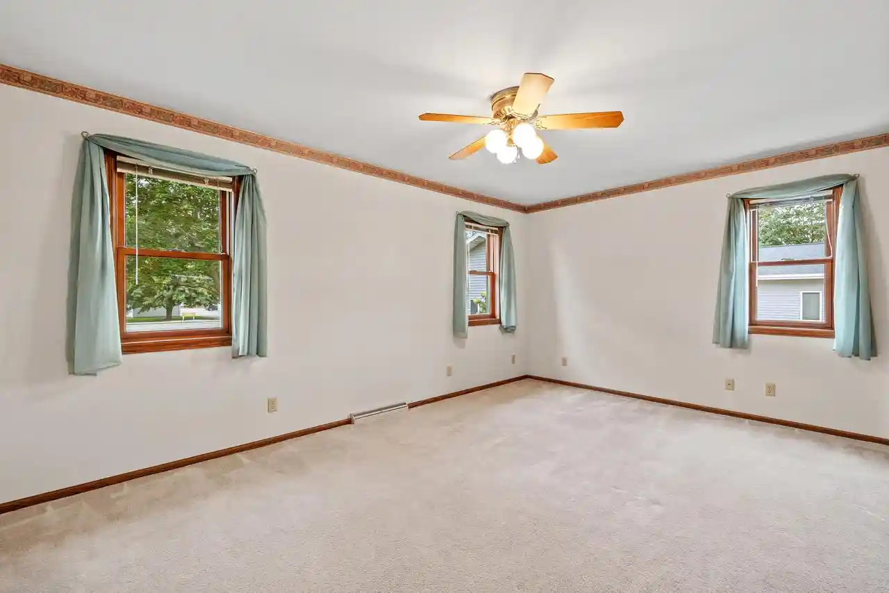 Photo 3 of Single family home for sale at 335 N Main St, Cedar Grove, WI 53013 | MLS# 1981033 | Listing updated on 2026-09-25