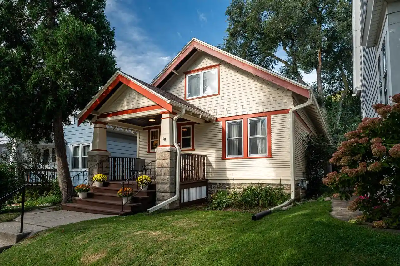 Photo 1 of Single family home for sale at 2967 S Herman St, Milwaukee, WI 53207 | MLS# 1981031 | Listing updated on 2026-09-17