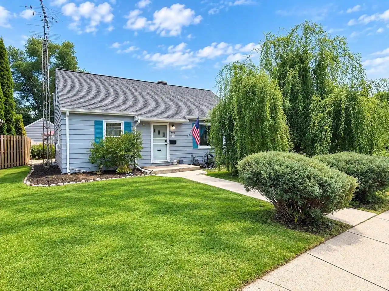 Photo 1 of Single family home for sale at 409 Vollrath Blvd, Sheboygan, WI 53081 | MLS# 1981038 | Listing updated on 2026-10-02