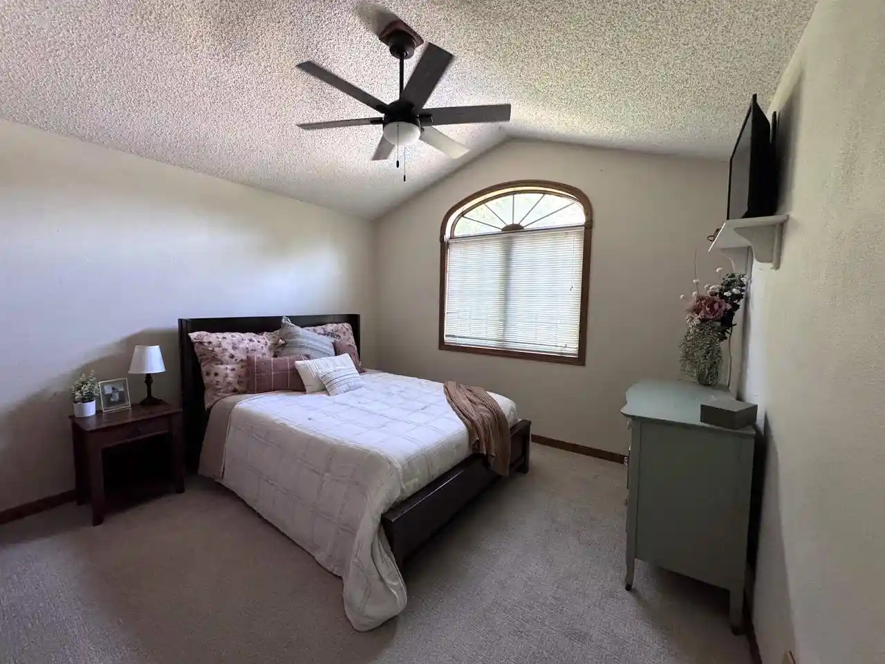 Photo 3 of Single family home for sale at W2311 Valleywood Ln, Appleton, WI 54915 | MLS# 50332808 | Listing updated on 2026-09-20