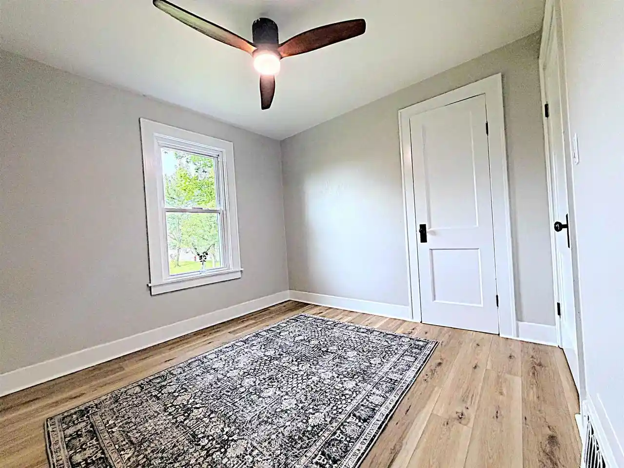 Photo 2 of Single family home for sale at 622 Tower Ave, Kellnersville, WI 54215 | MLS# 50332838 | Listing updated on 2026-09-17