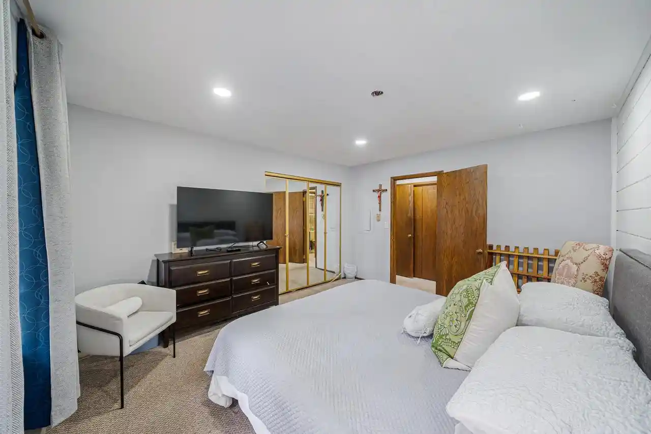 Photo 3 of Condo for sale at 1699 Alcan Dr #212, Menasha, WI 54952 | MLS# 50332836 | Listing updated on 2026-09-21