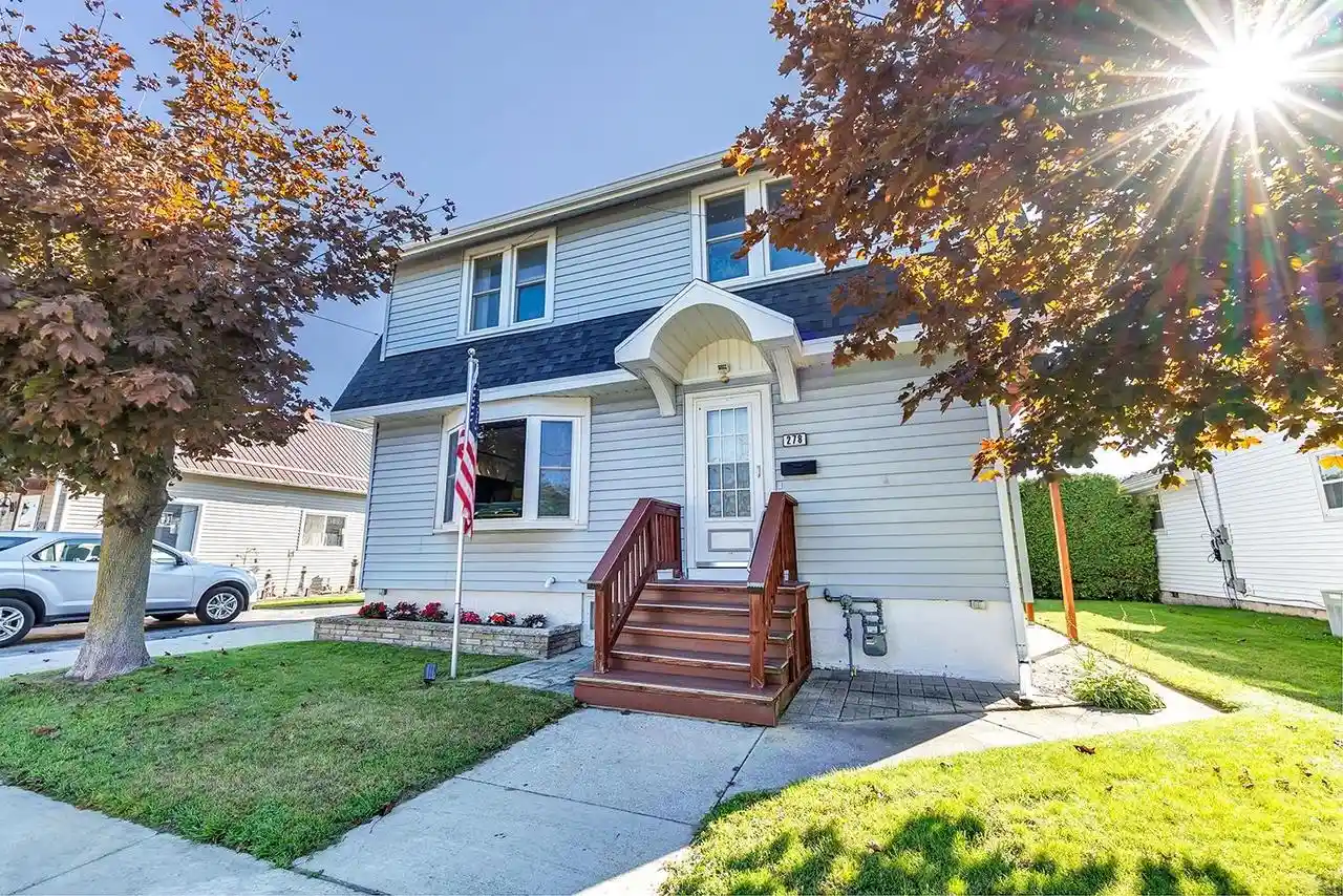 Photo 1 of Single family home for sale at 278 Mill St, Algoma, WI 54201 | MLS# 50332839 | Listing updated on 2026-10-09