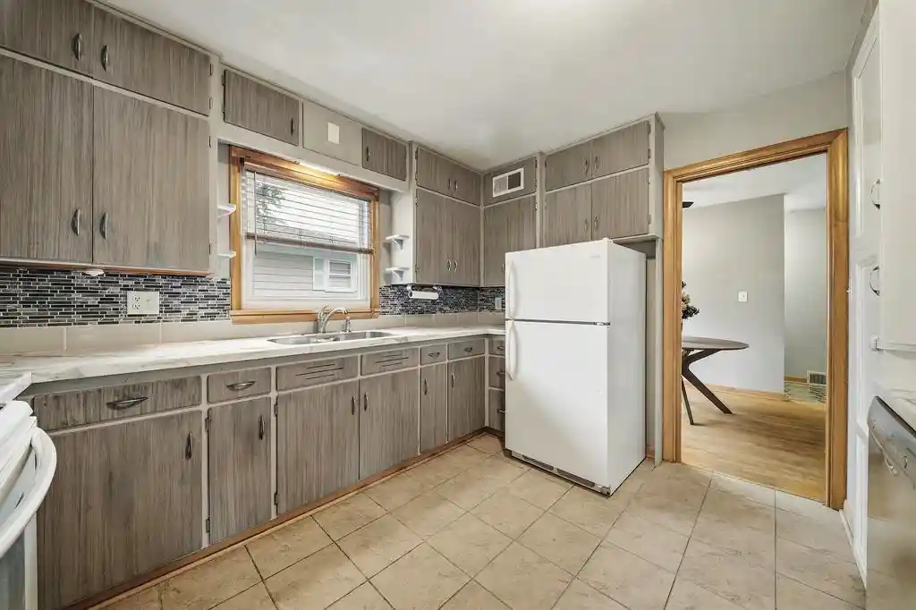 Photo 41 of Single family home for sale at 914 21st Avenue, Bloomer, WI 54724 | MLS# 1605141 | Listing updated on 2026-10-05