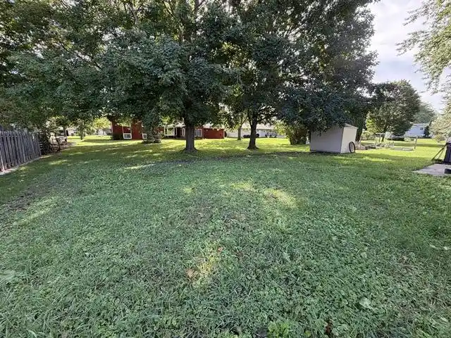 Photo 4 of Single family home for sale at 476 Hiawatha Dr, Brillion, WI 54110 | MLS# 50332829 | Listing updated on 2026-09-23