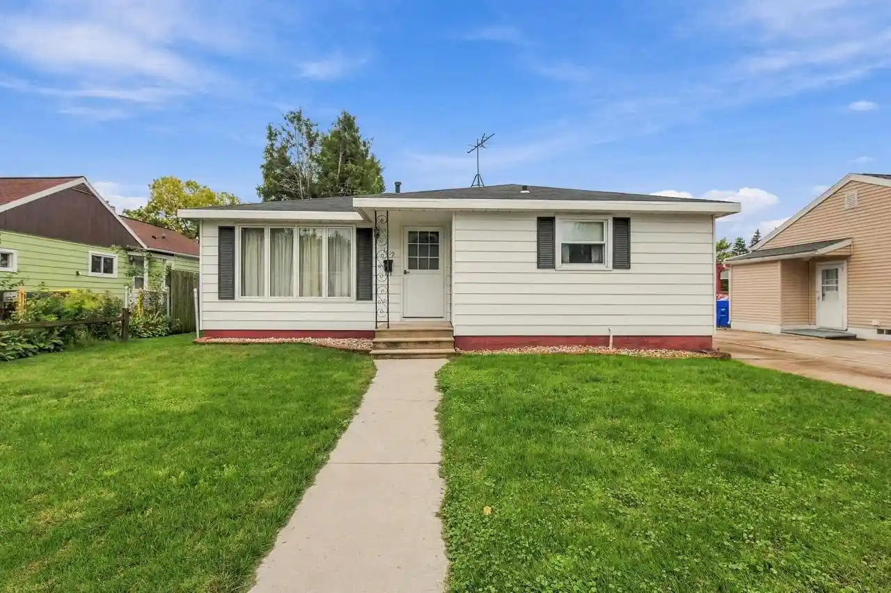 Single family home for sale at 1619 Harold St, Green Bay, WI 54302 | MLS# 50332844