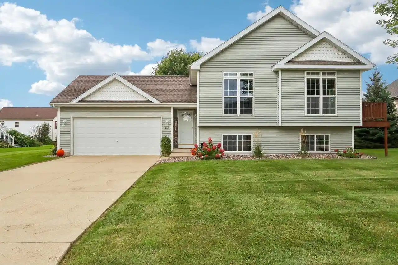 Photo 1 of Sale Pending at 313 Santa Maria Dr, Arlington, WI 53911 | MLS# 2032901 | Listing updated on 2026-09-25