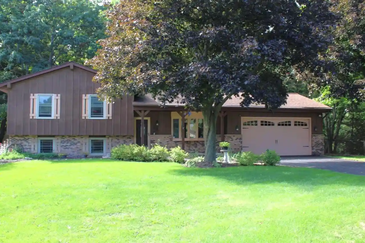 Photo 1 of Single family home for sale at 6905 Colt Cir, West Bend, WI 53090 | MLS# 1981056 | Listing updated on 2026-09-23