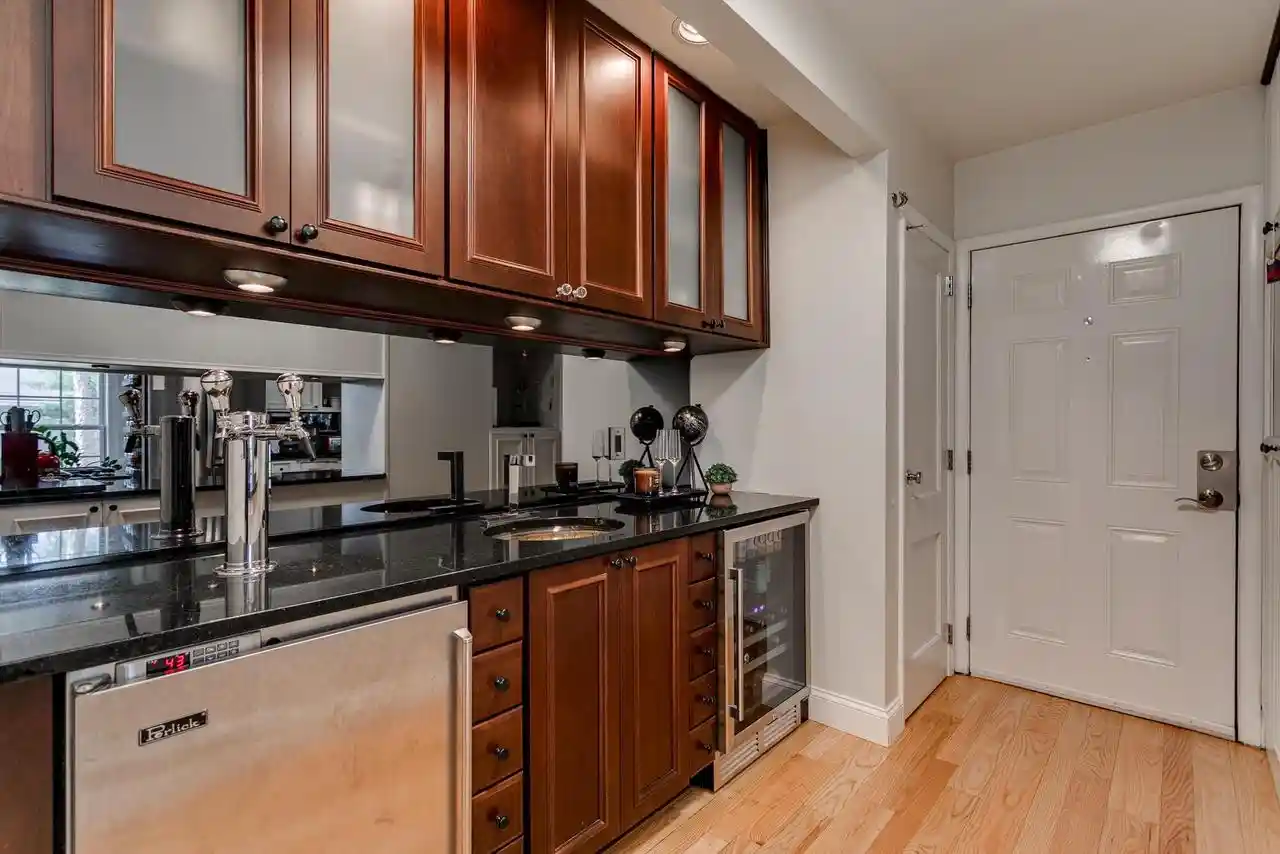Photo 2 of Single family home for sale at 1701 S Hillcrest Dr, Appleton, WI 54914 | MLS# 50332849 | Listing updated on 2026-09-22