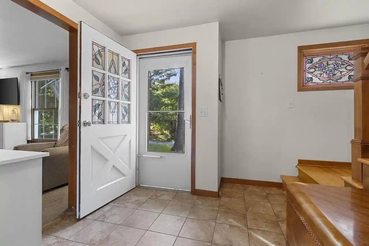 Photo 2 of Single family home for sale at 2859 St Ann Dr, Green Bay, WI 54311 | MLS# 50332850 | Listing updated on 2026-09-23