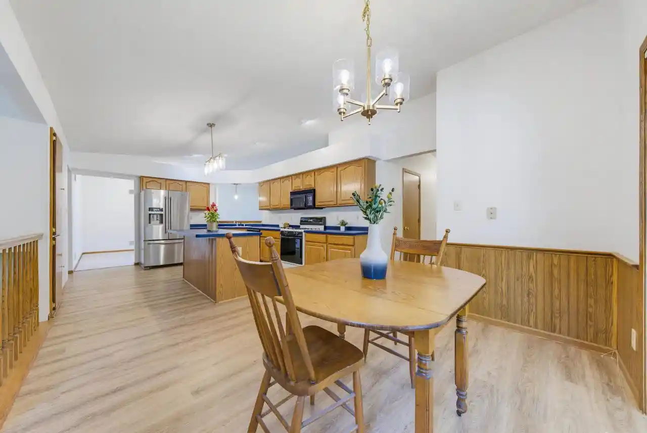 Photo 4 of Single family home for sale at 9260 S 44th Street, Franklin, WI 53132 | MLS# 1981058 | Listing updated on 2026-09-24