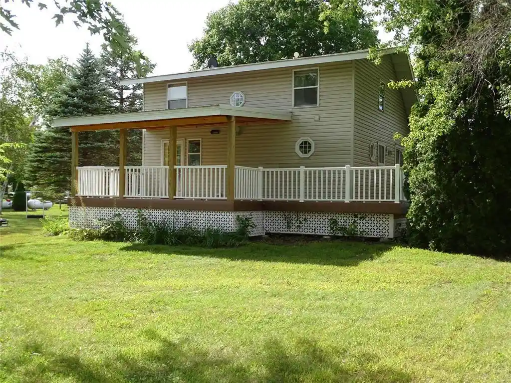 Photo 1 of Single family home for sale at 605 5th Street, Pepin, WI 54759 | MLS# 1605231 | Listing updated on 2026-09-17
