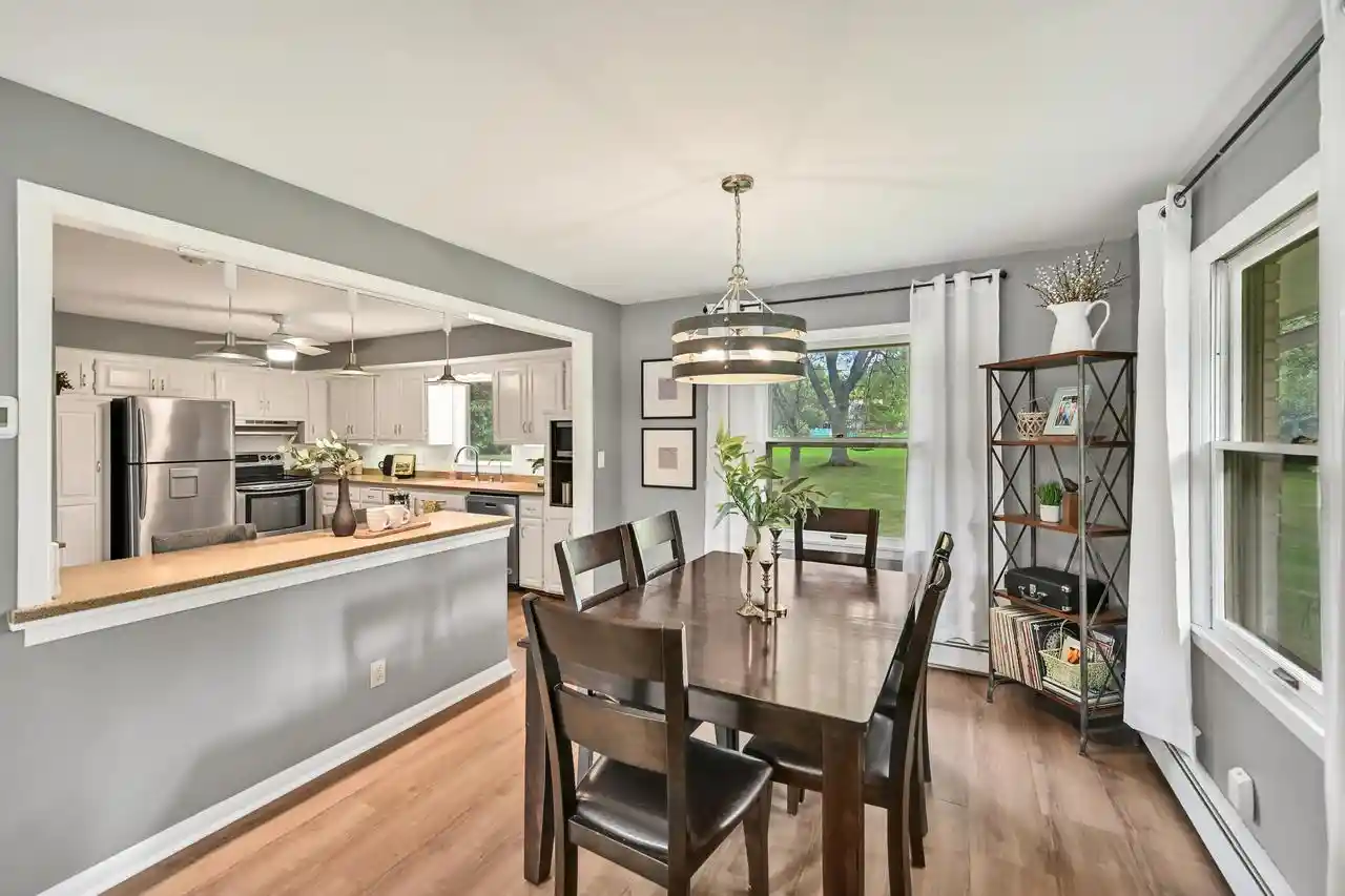 Photo 1 of Single family home for sale at 11938 N Ridgeway Ave, Mequon, WI 53097 | MLS# 1981061 | Listing updated on 2026-09-28