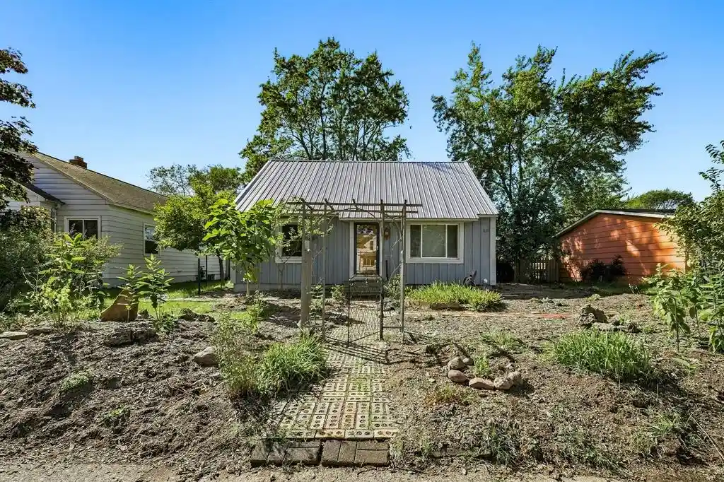 Photo 1 of Single family home for sale at 1132 Pershing St, Eau Claire, WI 54703 | MLS# 1605170 | Listing updated on 2026-09-23