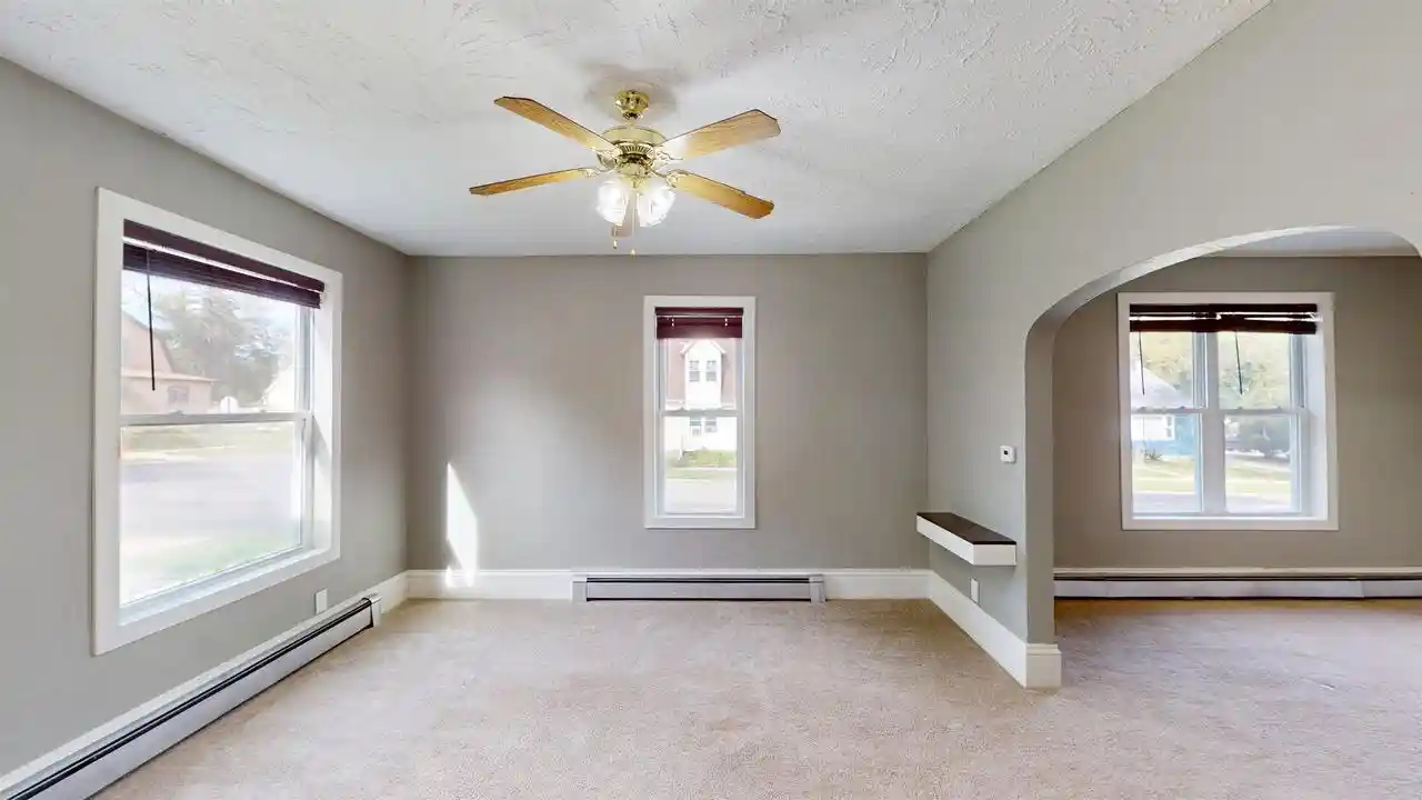 Photo 4 of Single family home for sale at 901 S Ash Ave, Marshfield, WI 54449 | MLS# 22604625 | Listing updated on 2026-09-22