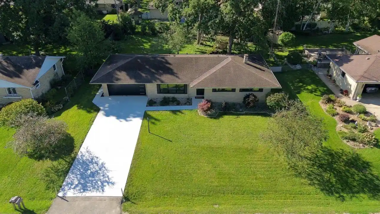 Photo 1 of Single family home for sale at 4205 86th Streets, Kenosha, WI 53142 | MLS# 1981077 | Listing updated on 2026-09-17