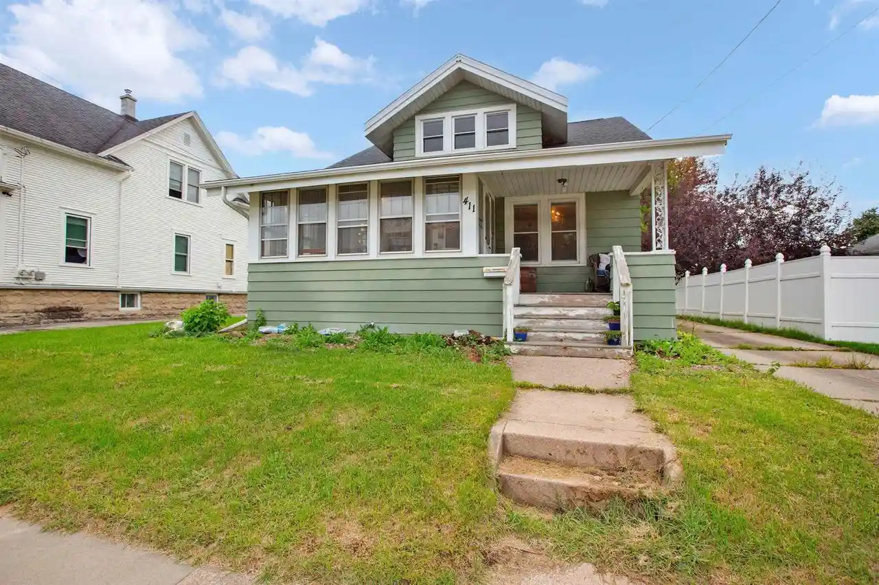 Single family home for sale at 411 Knapp St, Oshkosh, WI 54902 | MLS# 50332790