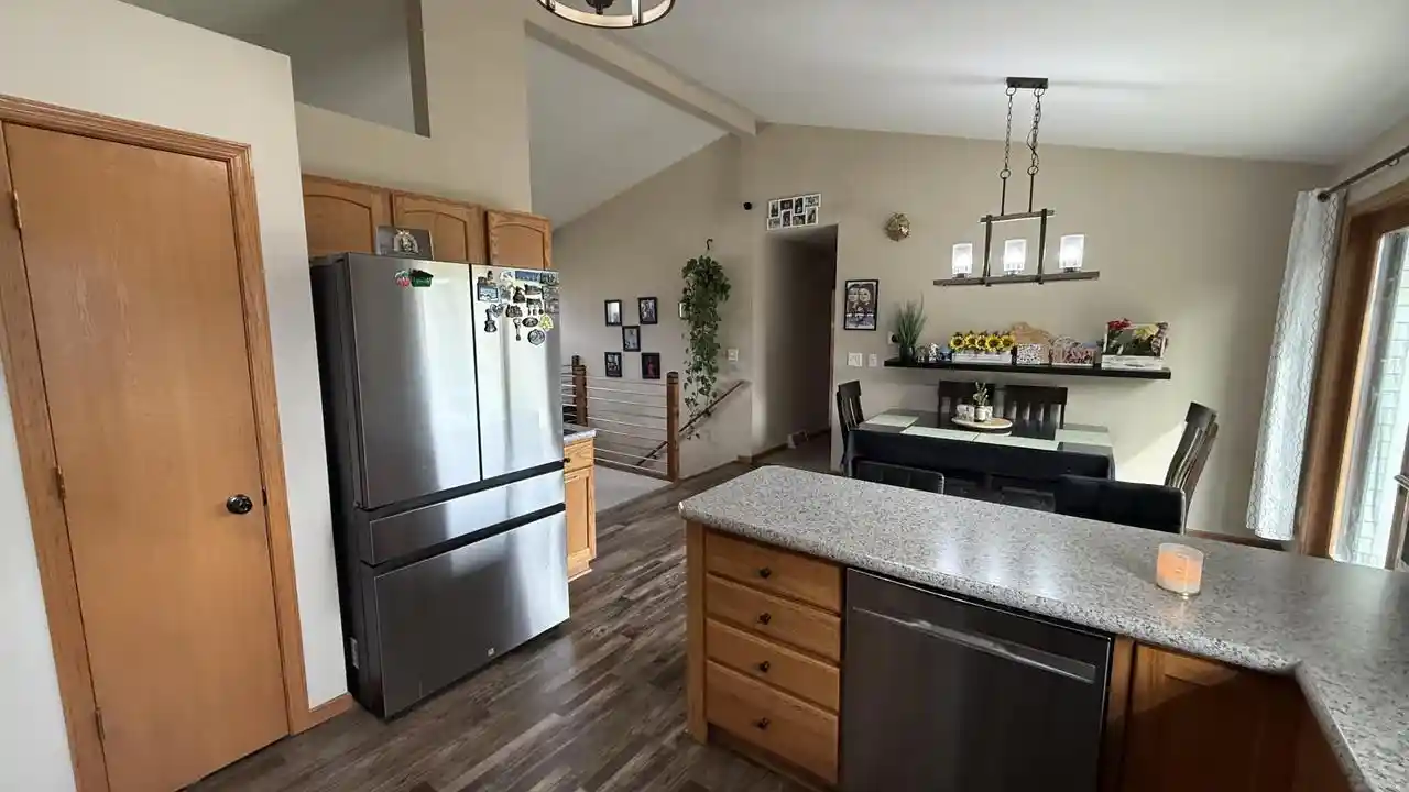 Photo 3 of Single family home for sale at 748 Elizabeth Ln, Onalaska, WI 54650 | MLS# 1981075 | Listing updated on 2026-09-20