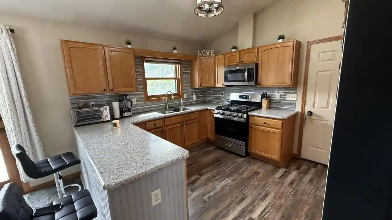 Photo 4 of Single family home for sale at 748 Elizabeth Ln, Onalaska, WI 54650 | MLS# 1981075 | Listing updated on 2026-09-20