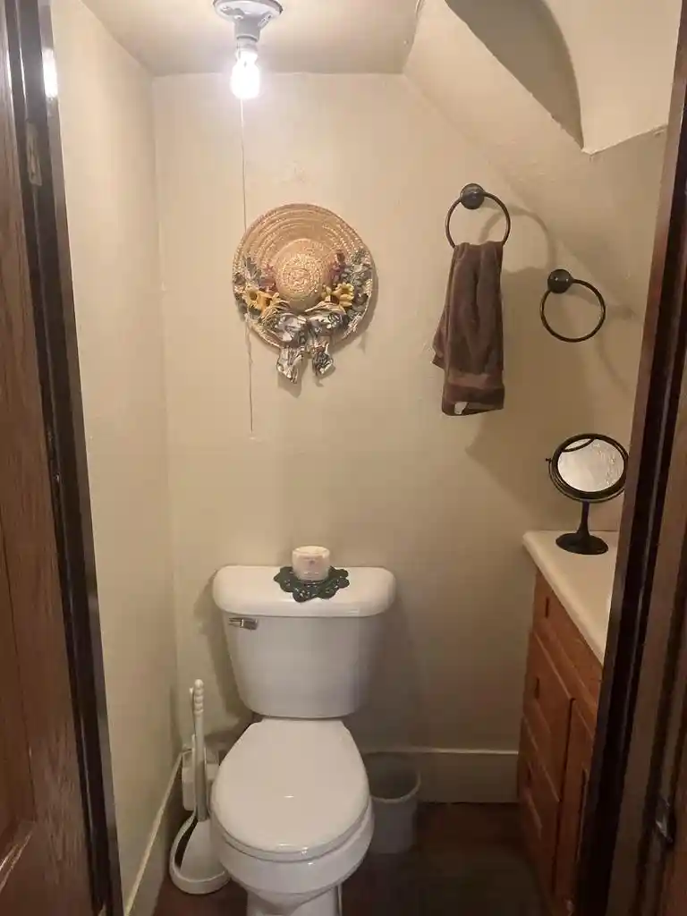 Photo 4 of Single family home for sale at 305 Victoria St, Green Bay, WI 54302 | MLS# 50332866 | Listing updated on 2026-09-20