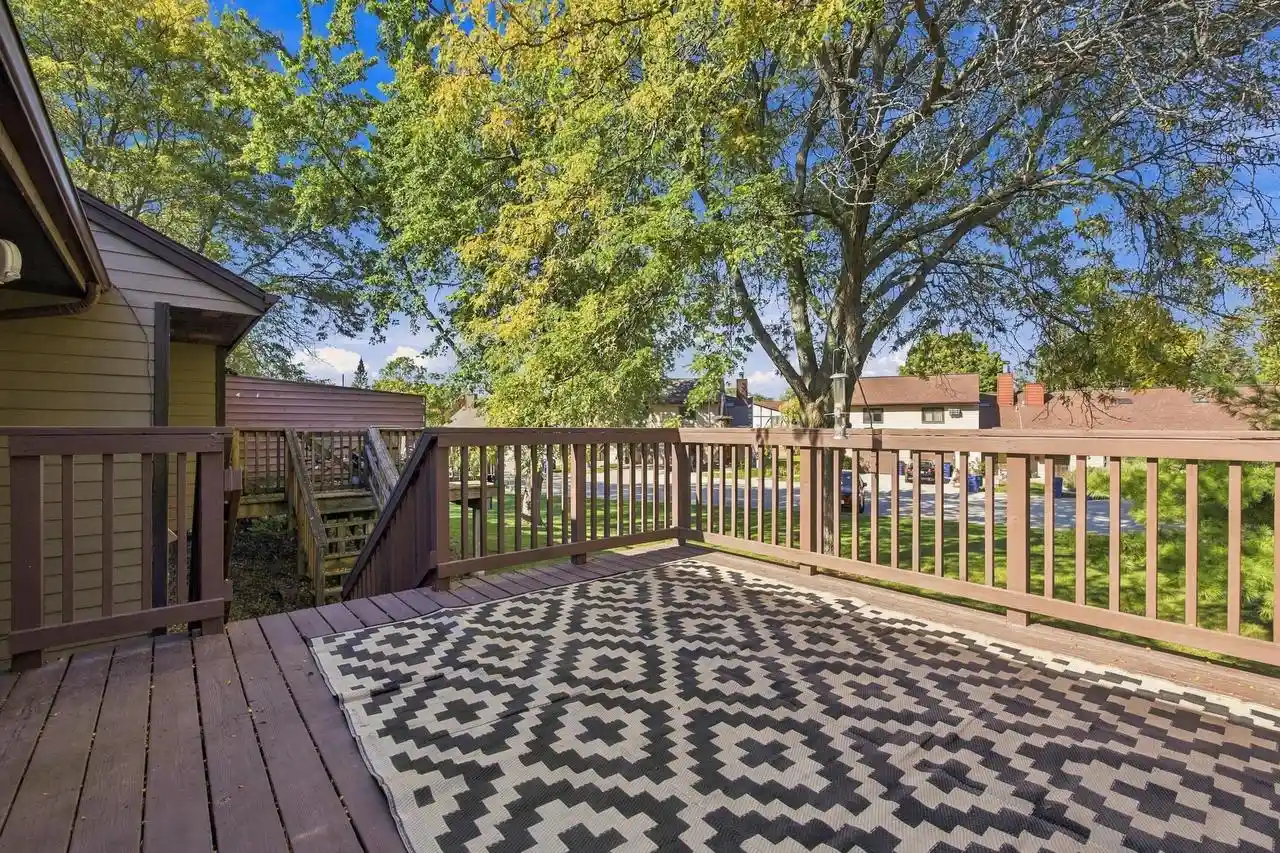 Photo 2 of Condo for sale at 384 S Tower St, Saukville, WI 53080 | MLS# 1981080 | Listing updated on 2026-10-03