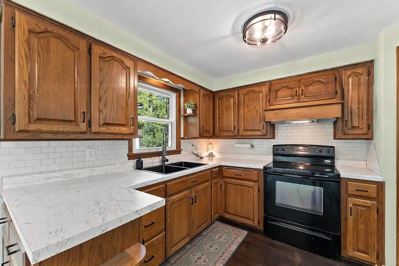 Photo 2 of Single family home for sale at 2316 Meadow Ln, Green Bay, WI 54301 | MLS# 50332872 | Listing updated on 2026-09-21