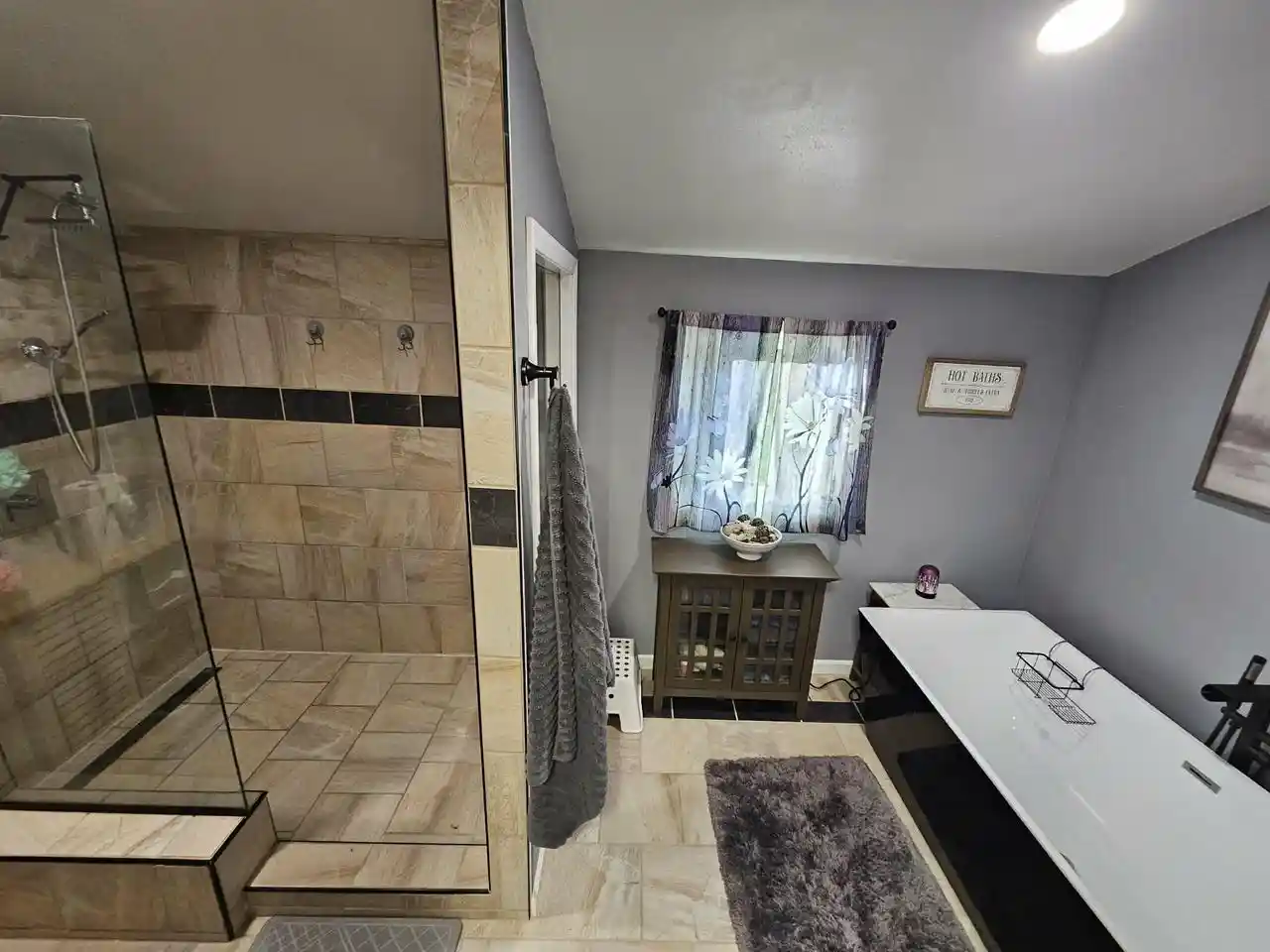 Photo 4 of Single family home for sale at 8270 Klondike Dr, Marshfield, WI 54449 | MLS# 22604628 | Listing updated on 2026-09-21