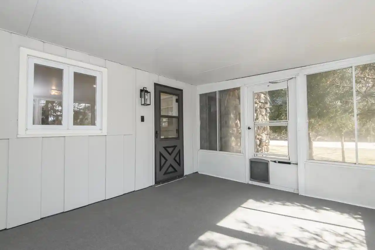 Photo 4 of Single family home for sale at 745 N Green Bay Rd, Grafton, WI 53024 | MLS# 1981090 | Listing updated on 2026-10-01