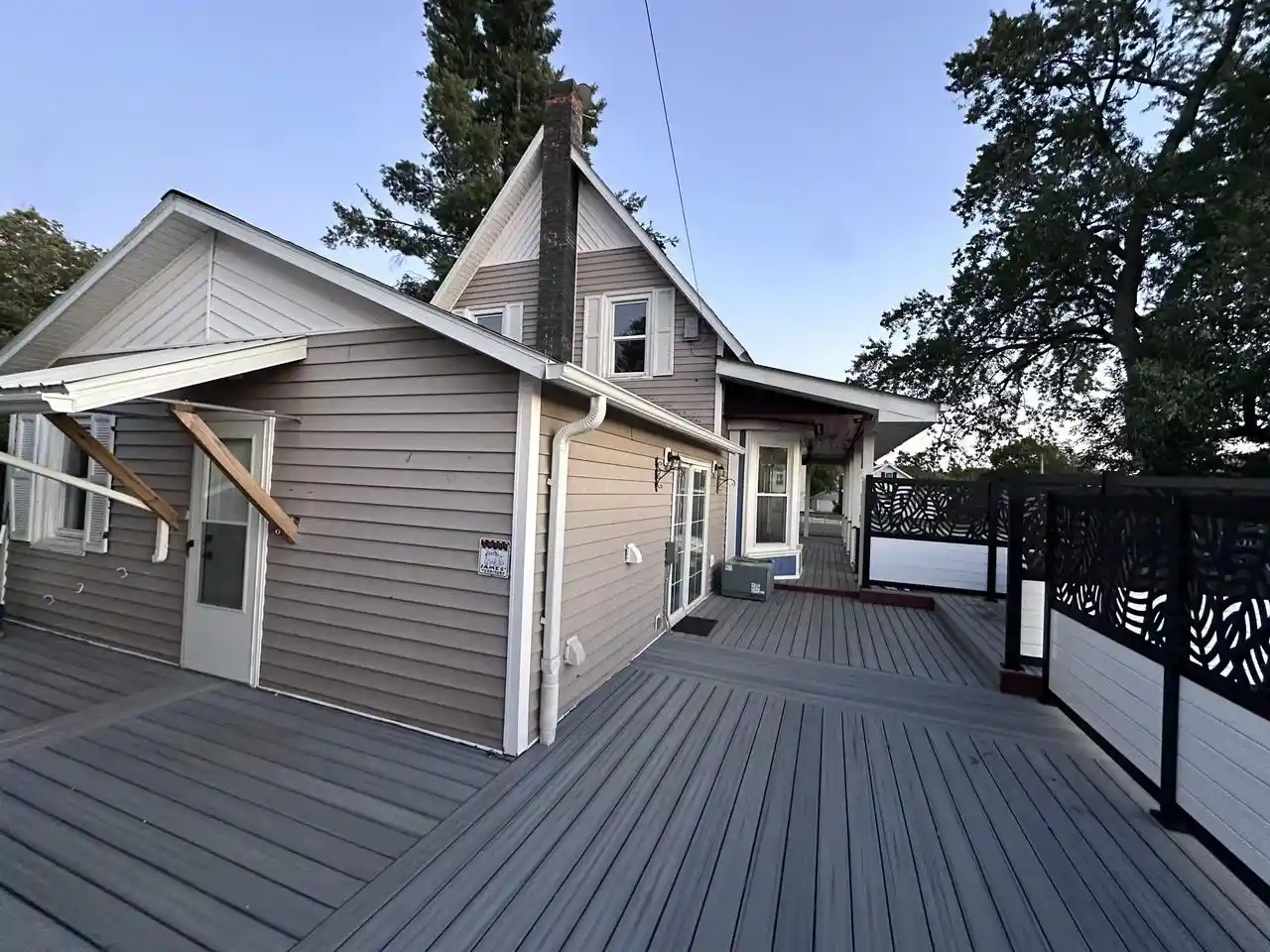 Photo 2 of Single family home for sale at 400 Lake Ave, Florence, WI 54121 | MLS# 50332869 | Listing updated on 2026-09-21