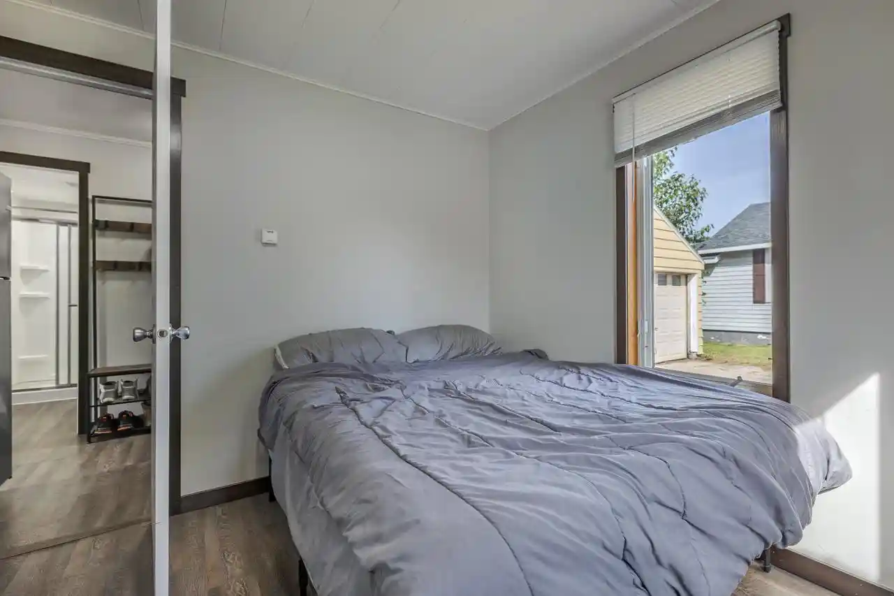 Photo 3 of Single family home for sale at 633 Livingston St, La Crosse, WI 54603 | MLS# 1981096 | Listing updated on 2026-09-20