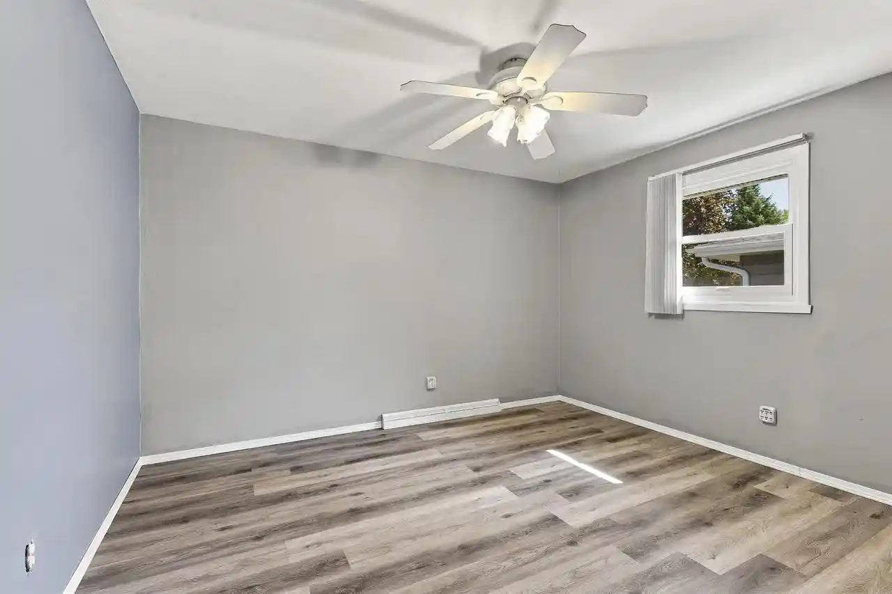 Photo 3 of Single family home for sale at 1621 N Blossom Dr, Appleton, WI 54914 | MLS# 50332862 | Listing updated on 2026-09-20