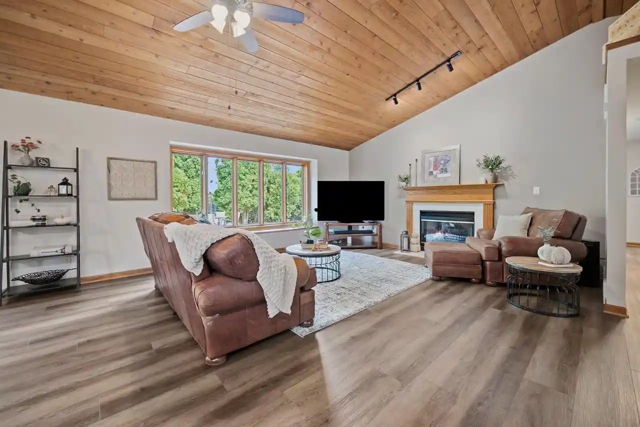 Photo 2 of Sale Pending at 11506 W Janet Ct, Franklin, WI 53132 | MLS# 1981101 | Listing updated on 2026-09-21