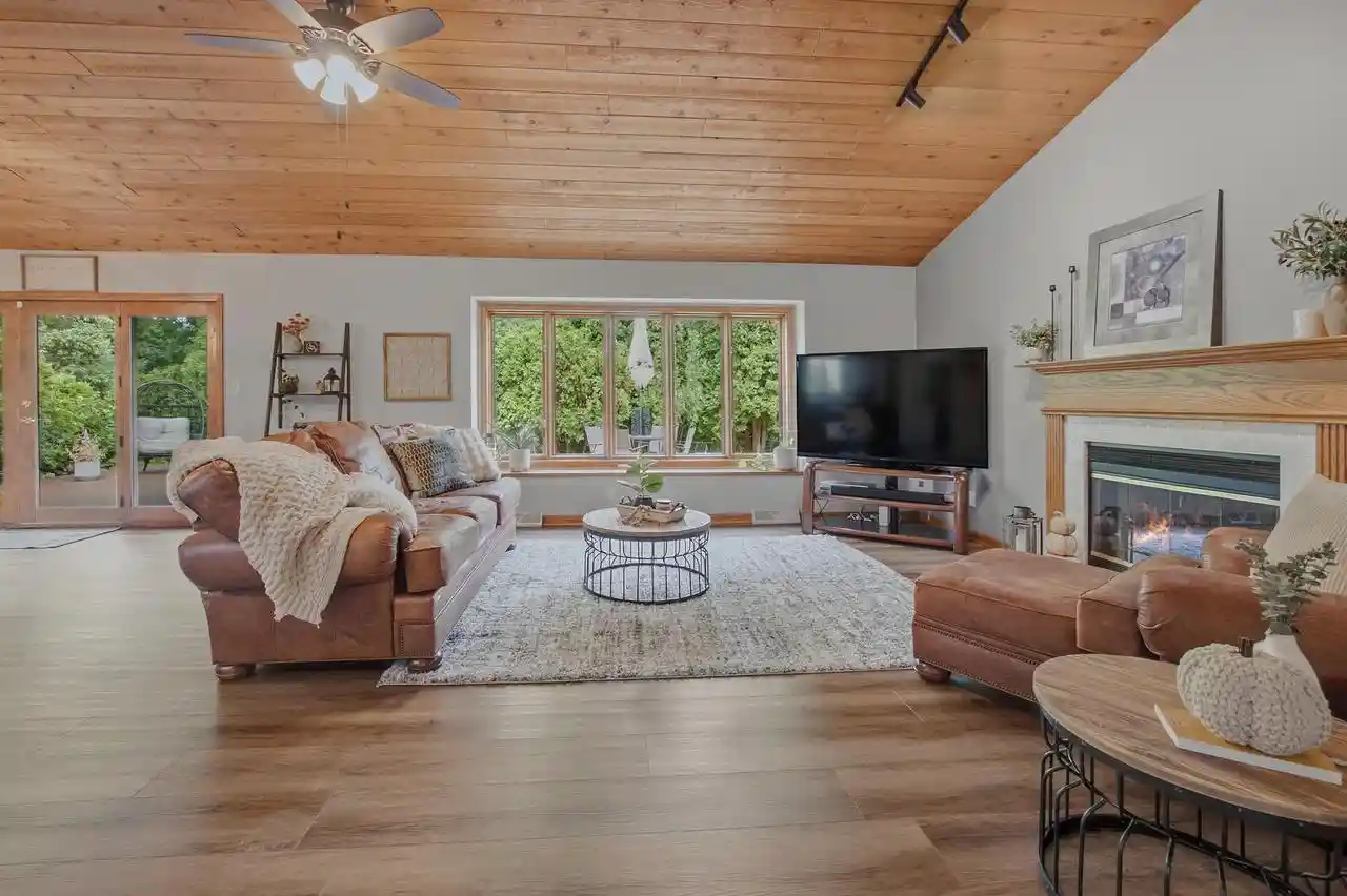Photo 3 of Sale Pending at 11506 W Janet Ct, Franklin, WI 53132 | MLS# 1981101 | Listing updated on 2026-09-21