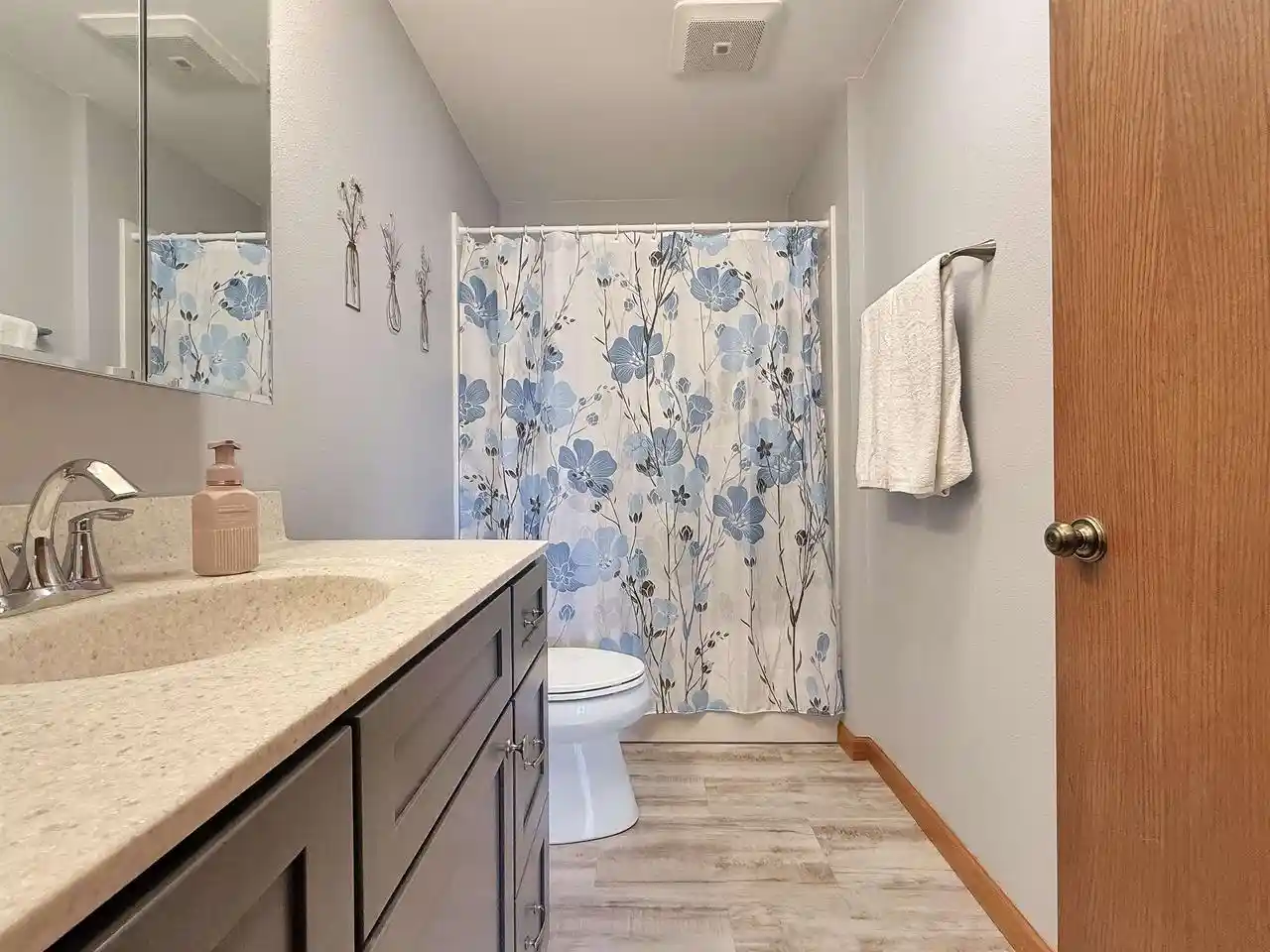 Photo 2 of Single family home for sale at 2417 21st Street, Menominee, MI 49858 | MLS# 50332880 | Listing updated on 2026-10-06