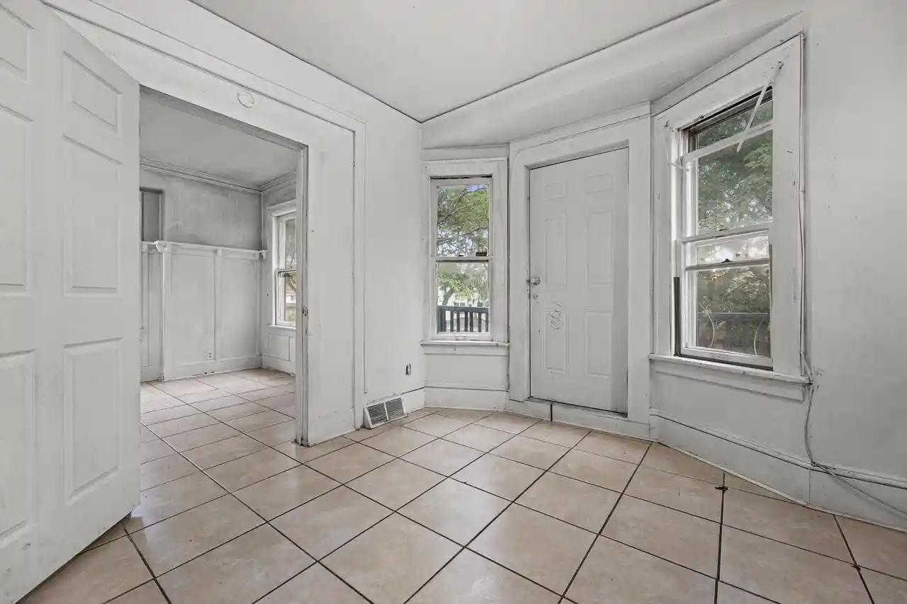 Photo 2 of Multi family home for sale at 3280 N 26th Street #3282, Milwaukee, WI 53206 | MLS# 1981105 | Listing updated on 2026-10-09